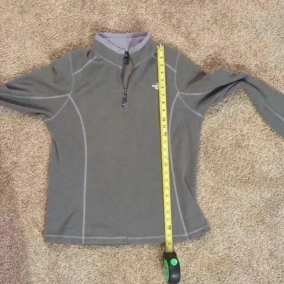 The North Face light weight gray sweatshirt, large - Picture 8 of 8